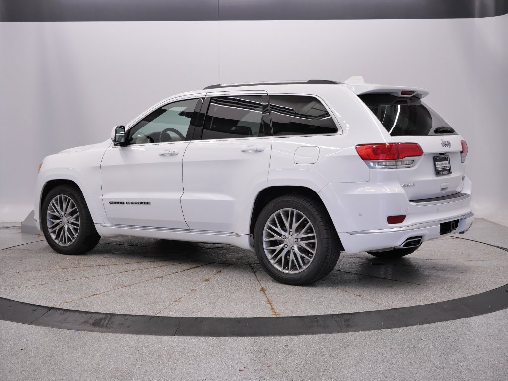 Certified 2017 Jeep Grand Cherokee Summit w/ Platinum Series Group AWD/4WD image 3