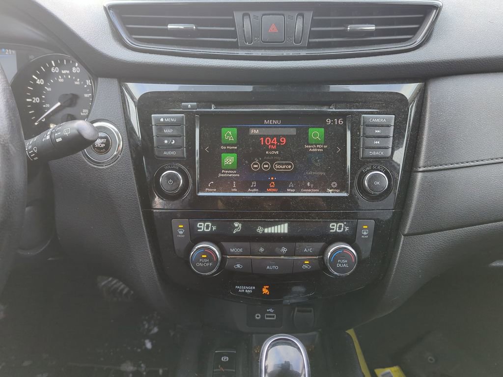 Used 2019 Nissan Rogue SV w/ Sun & Sound Touring Package image 10