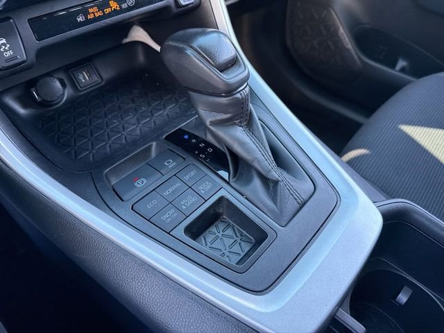 Used 2025 Toyota RAV4 LE image 20