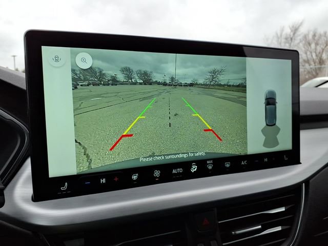Certified 2025 Ford Escape Platinum AWD/4WD image 19