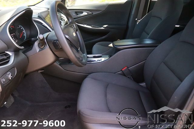Used 2023 Chevrolet Malibu LT FWD image 14