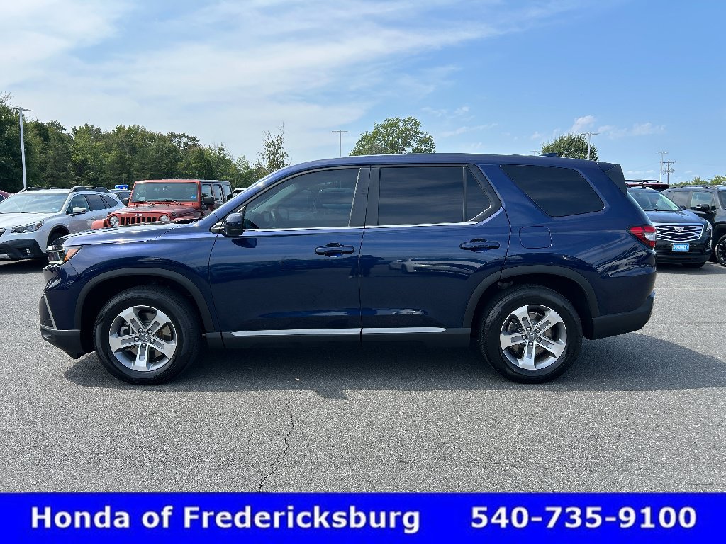Used 2025 Honda Pilot EX-L image 2