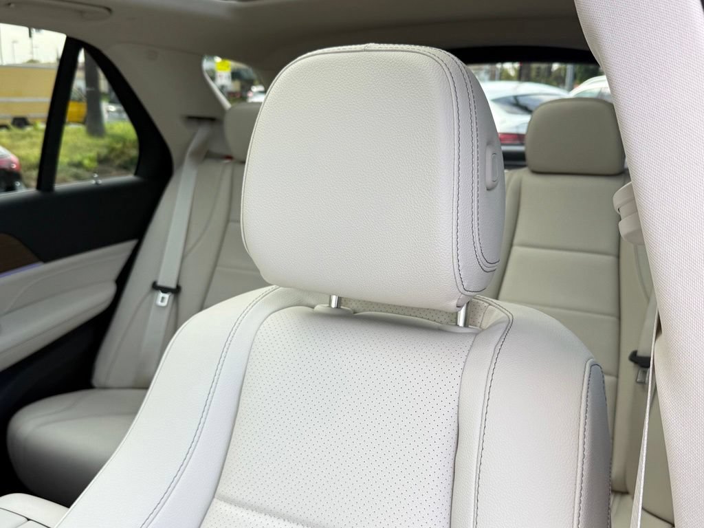 New 2026 Mercedes-Benz GLE 450 4MATIC image 3