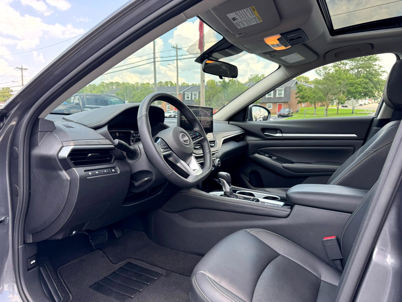 Used 2024 Nissan Altima 2.5 SL image 15