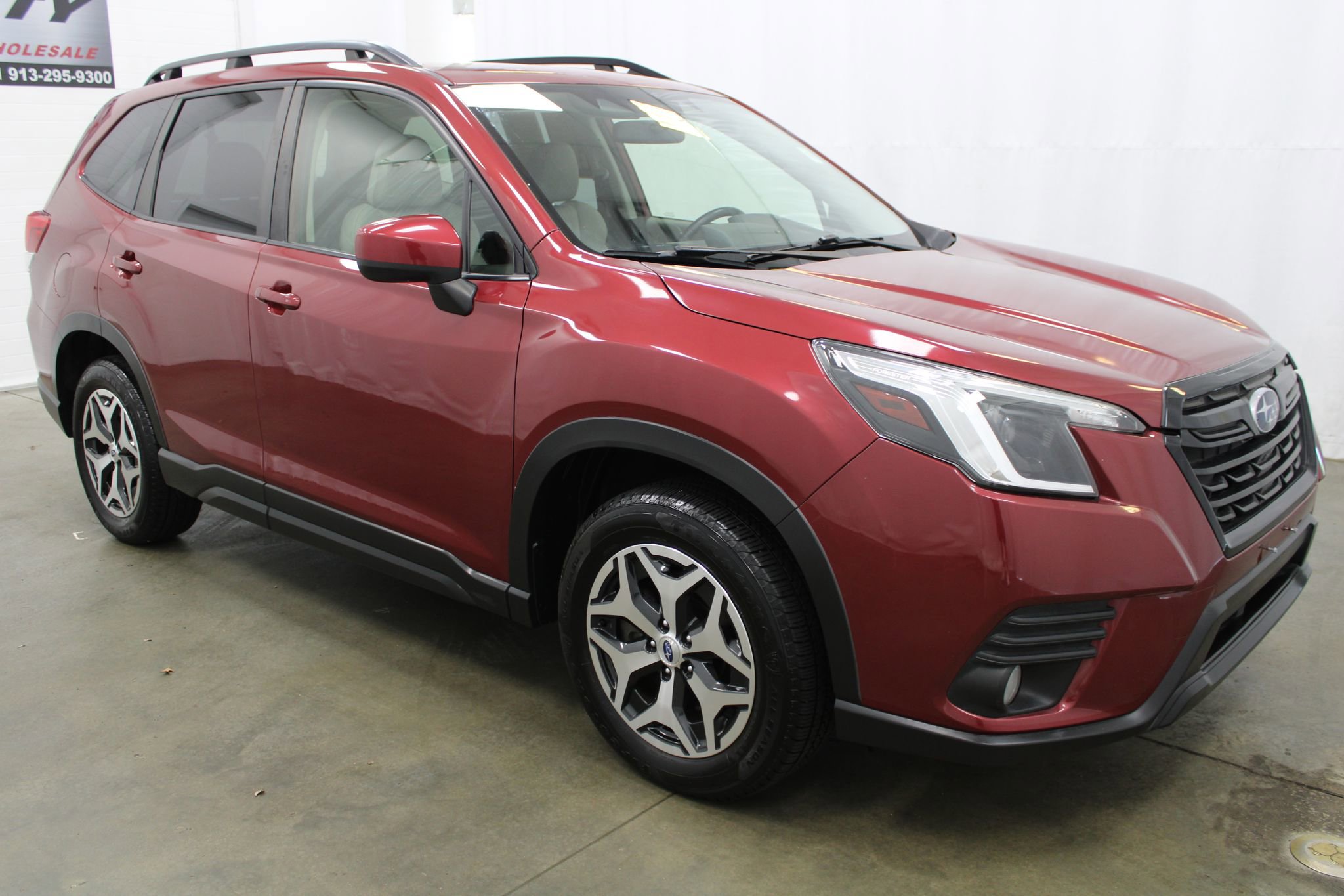 Used 2022 Subaru Forester Premium image 3