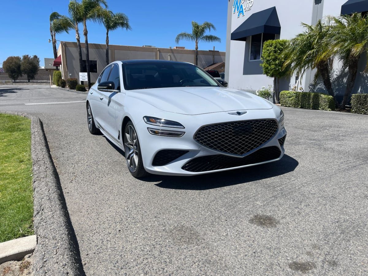 Used 2022 Genesis G70 2.0T w/ Prestige Package RWD image 3