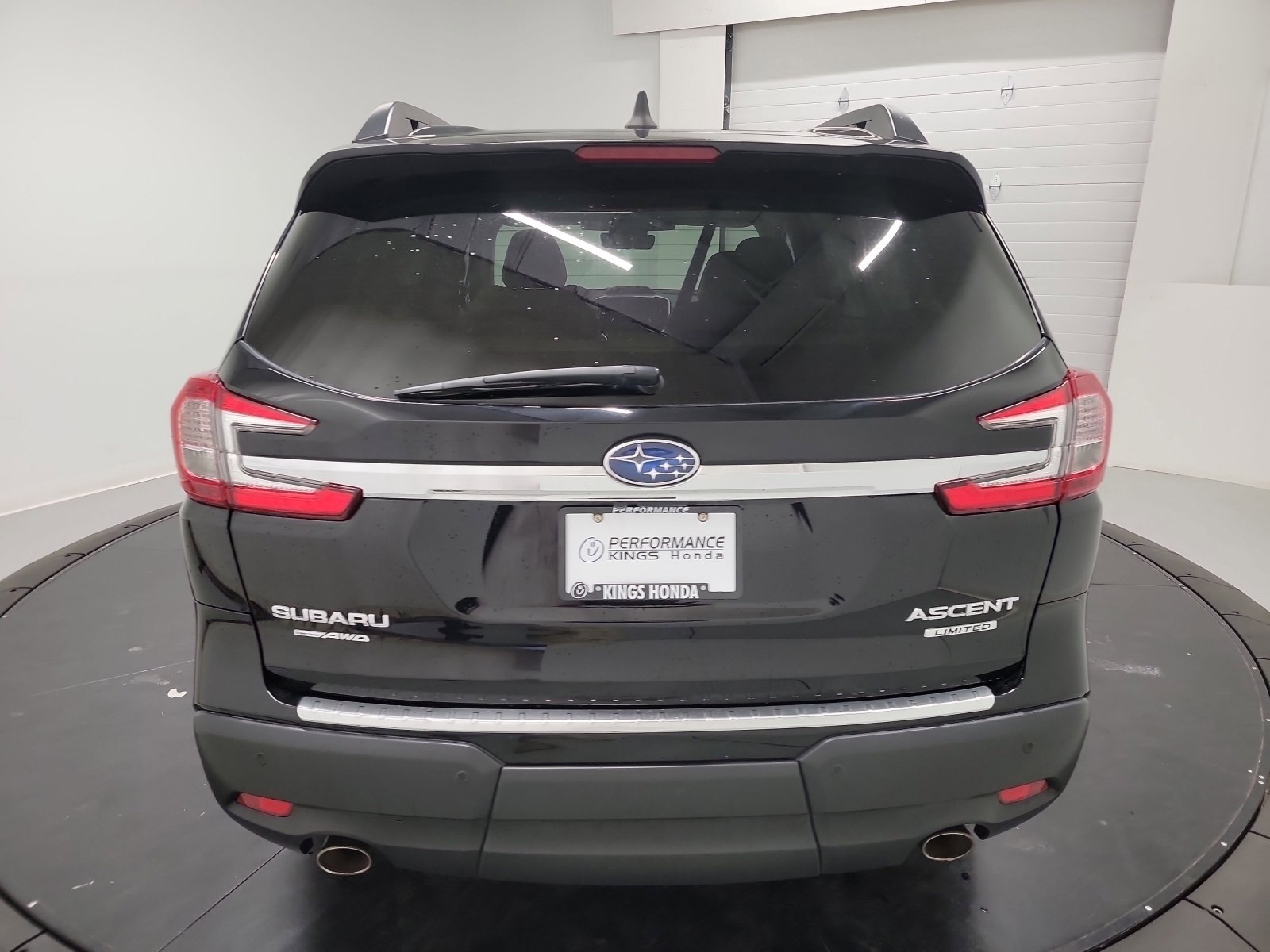 Used 2023 Subaru Ascent Limited AWD/4WD image 8