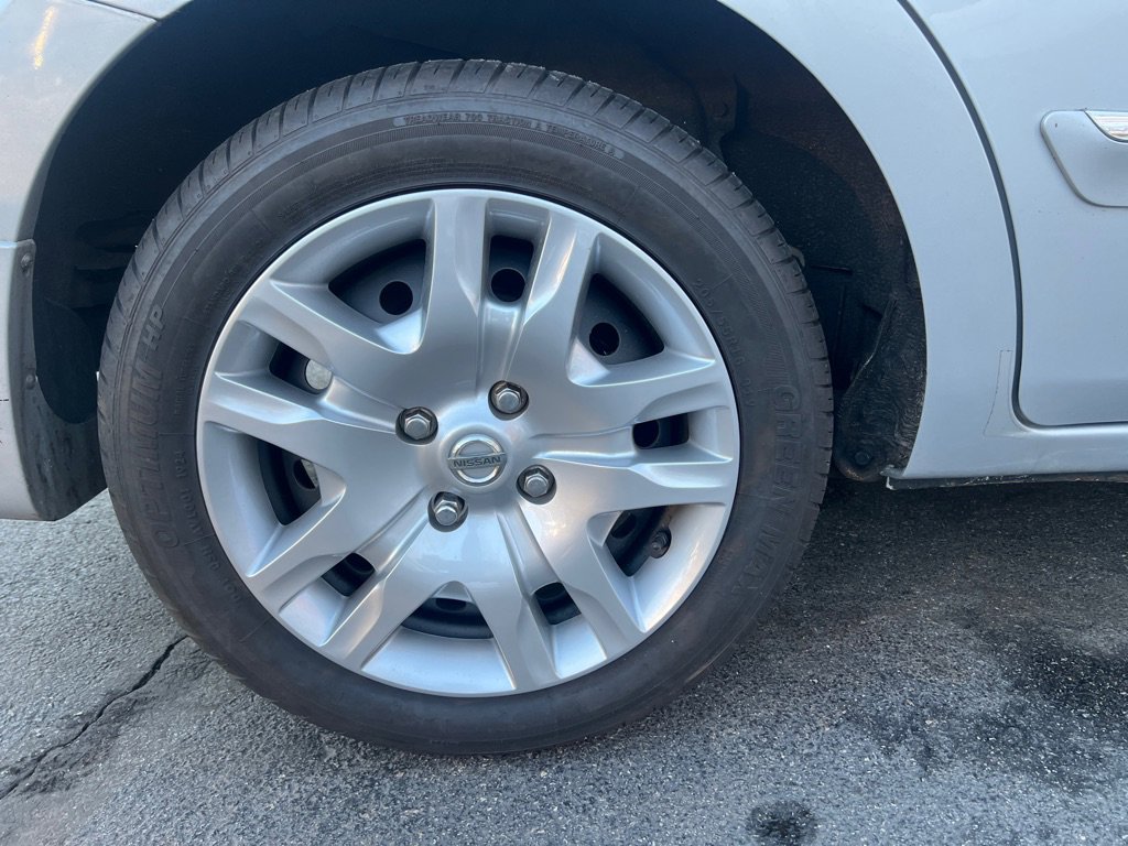 Used 2010 Nissan Sentra 2.0 S FWD image 27