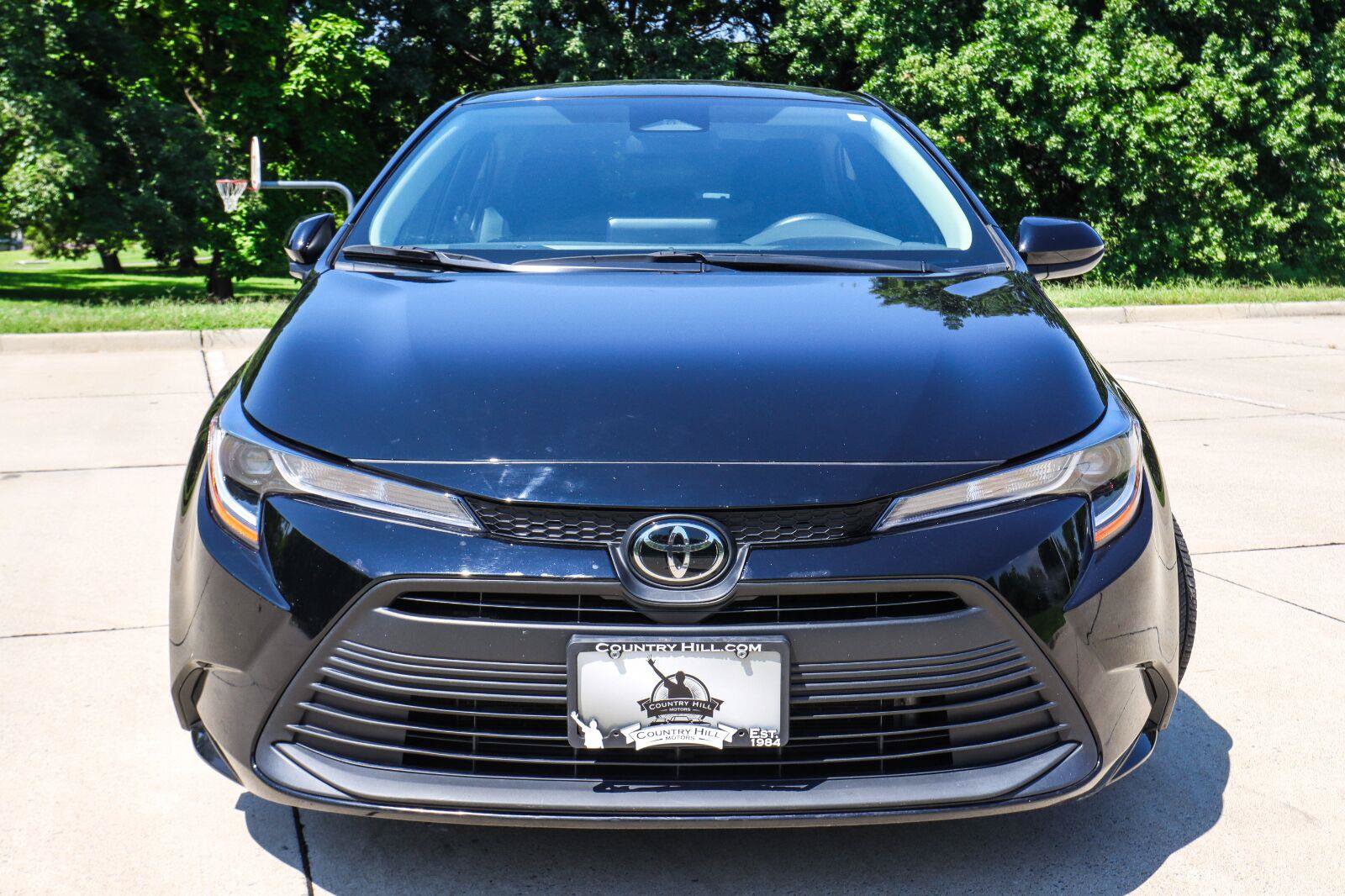 Used 2025 Toyota Corolla LE FWD image 15