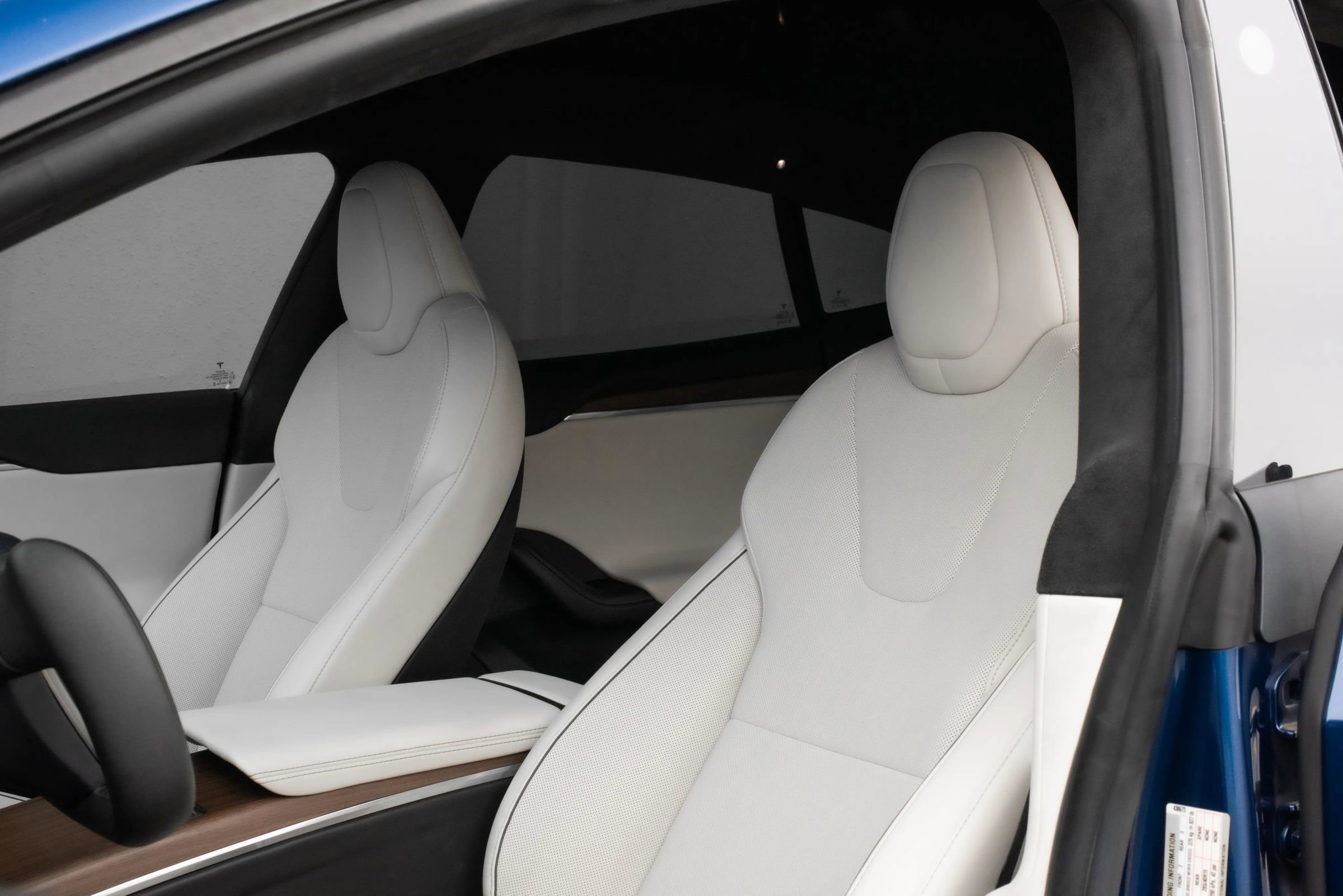 Used 2021 Tesla Model S Plaid image 23