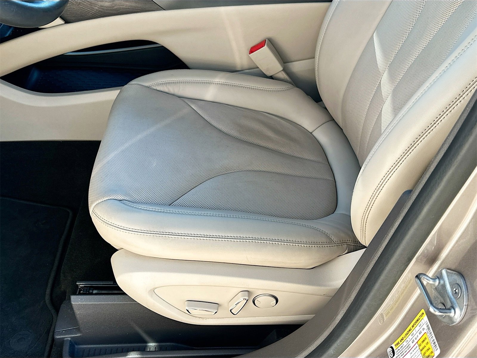 Used 2020 Lincoln Nautilus Reserve image 20