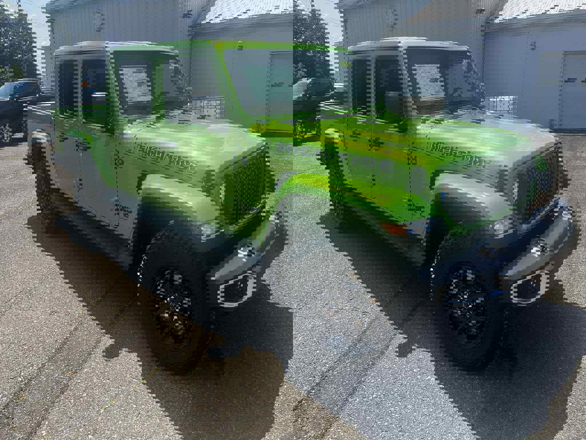 New 2025 Jeep Gladiator Sport