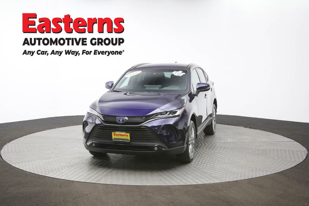 Used 2023 Toyota Venza XLE image 54