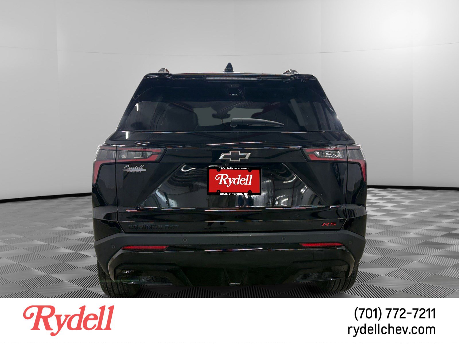 Used 2025 Chevrolet Equinox RS w/ Safety and Technology Package AWD/4WD image 4