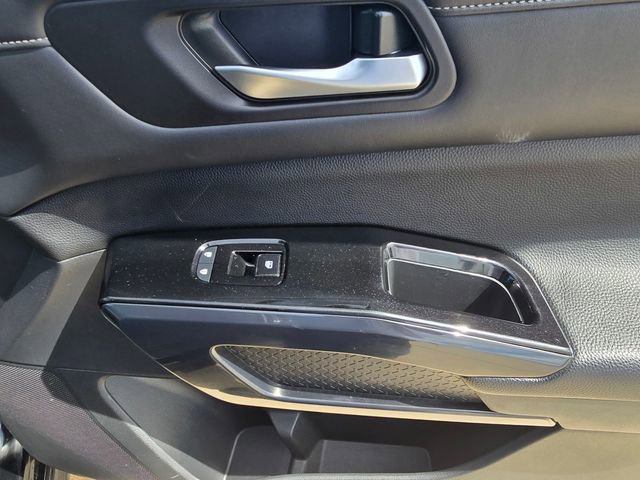 Used 2022 Nissan Pathfinder S image 20