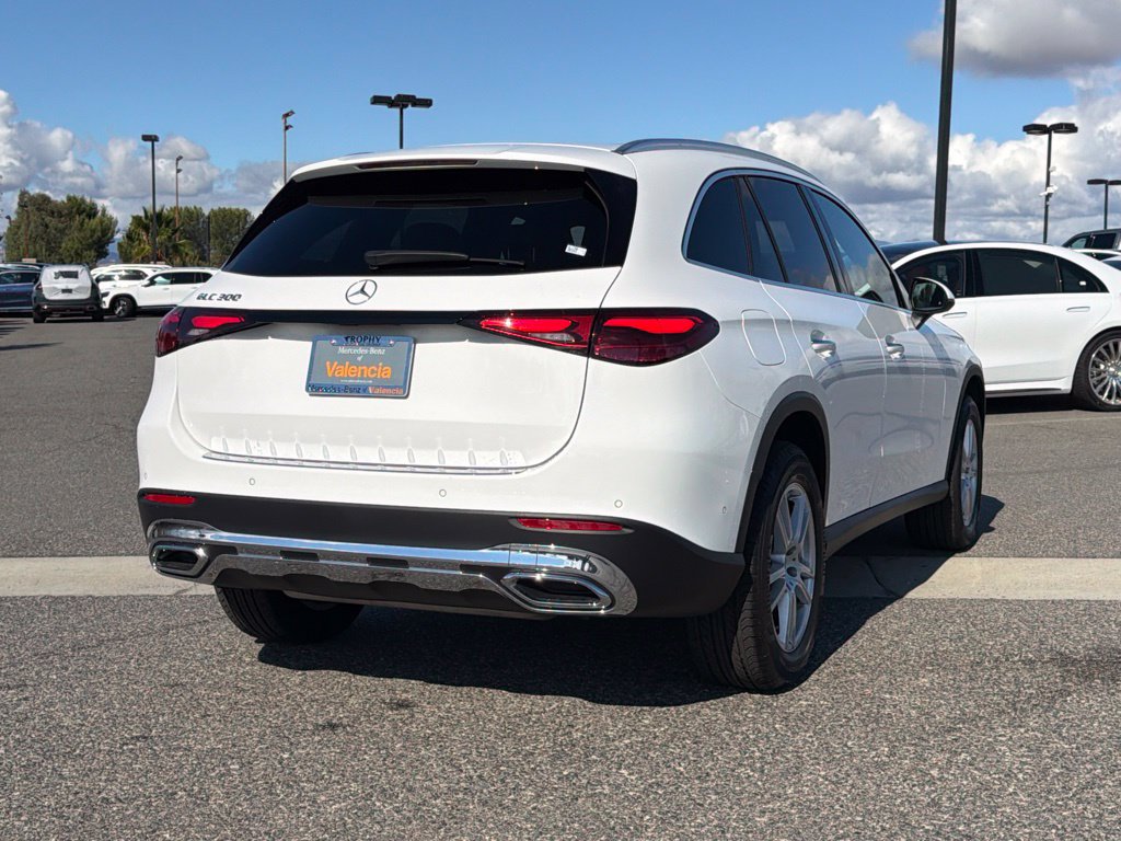 Certified 2026 Mercedes-Benz GLC 300 image 8