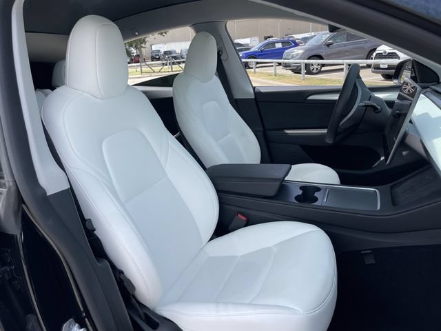 Used 2023 Tesla Model Y Long Range AWD/4WD image 22