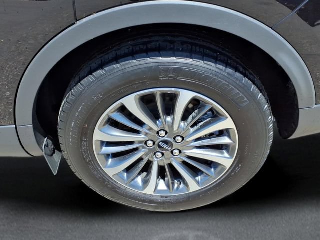 Used 2023 Lincoln Nautilus AWD image 7