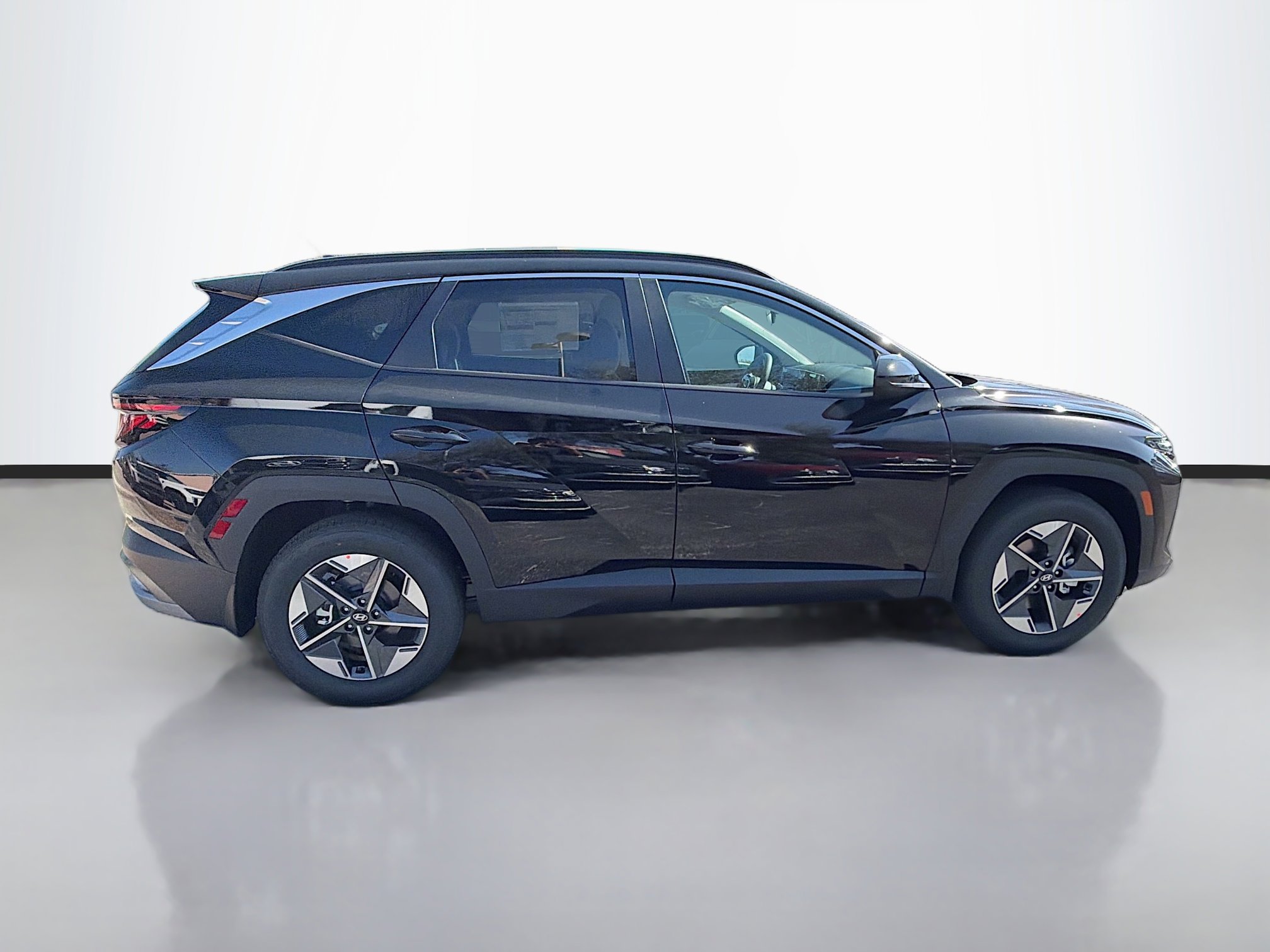 New 2026 Hyundai Tucson SEL image 2