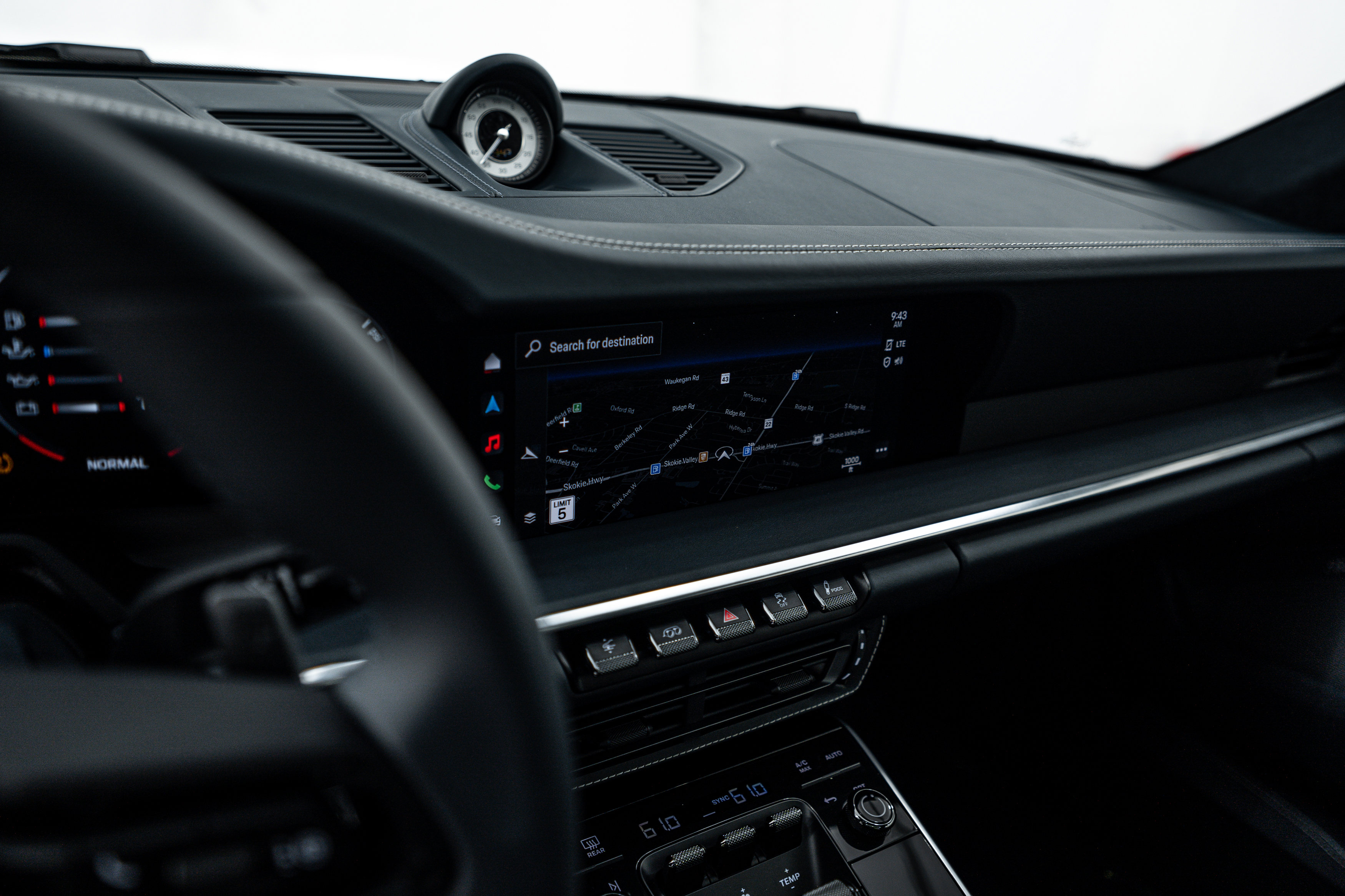 Certified 2022 Porsche 911 Turbo S AWD/4WD image 19