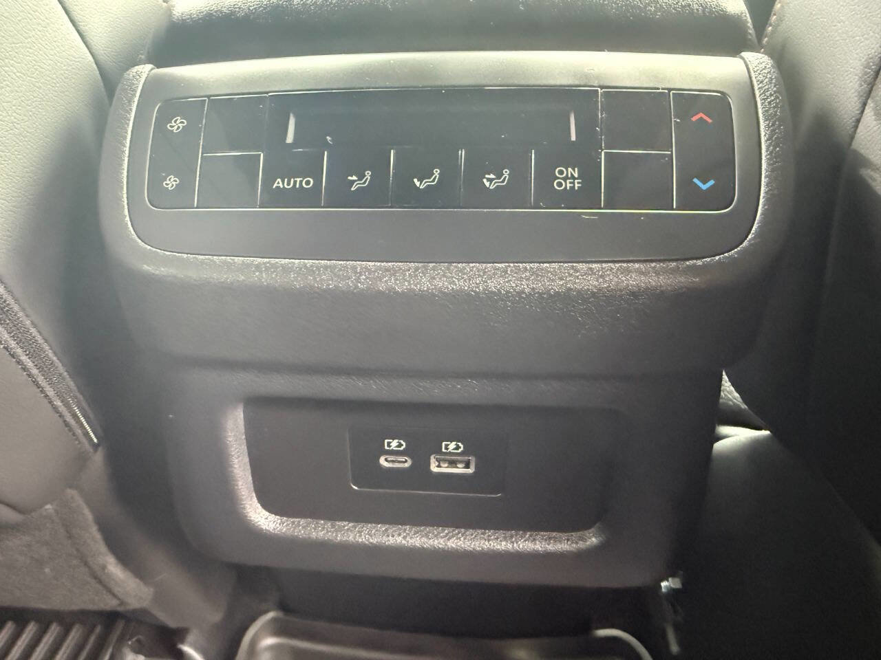 Used 2025 Nissan Pathfinder Rock Creek image 25