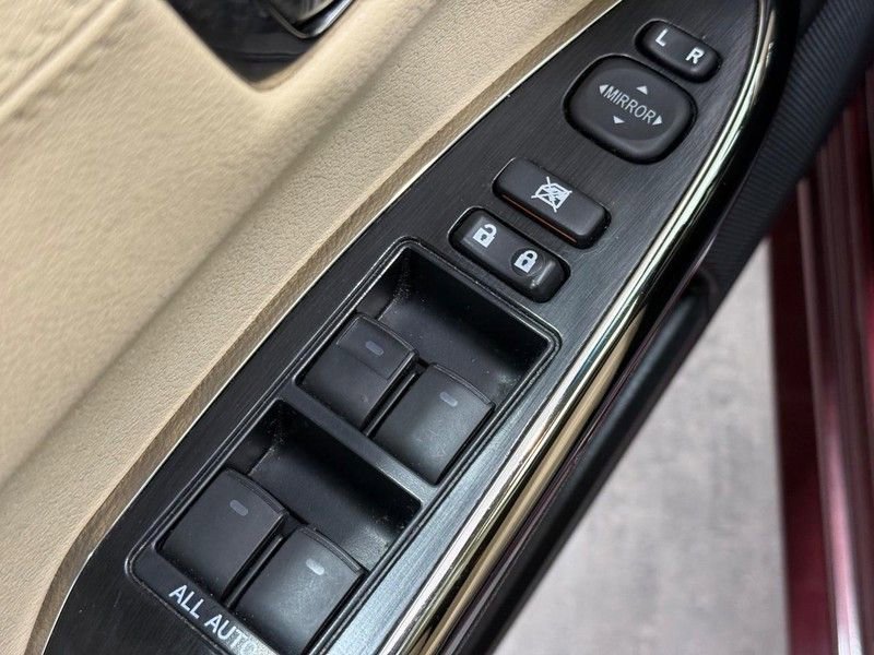 Used 2016 Toyota Avalon XLE Premium image 20