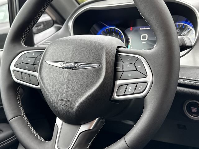 New 2026 Chrysler Pacifica Select AWD/4WD image 14