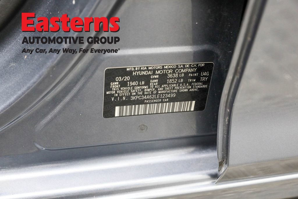 Used 2020 Hyundai Accent Limited image 36