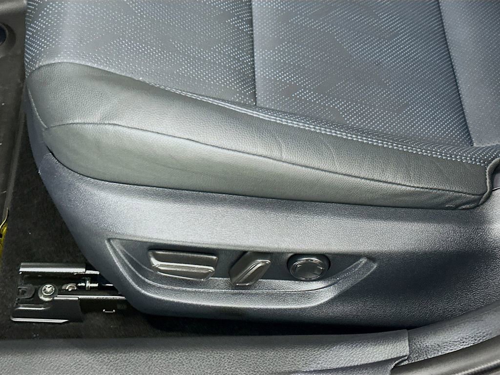 Used 2026 Toyota Camry XSE image 9