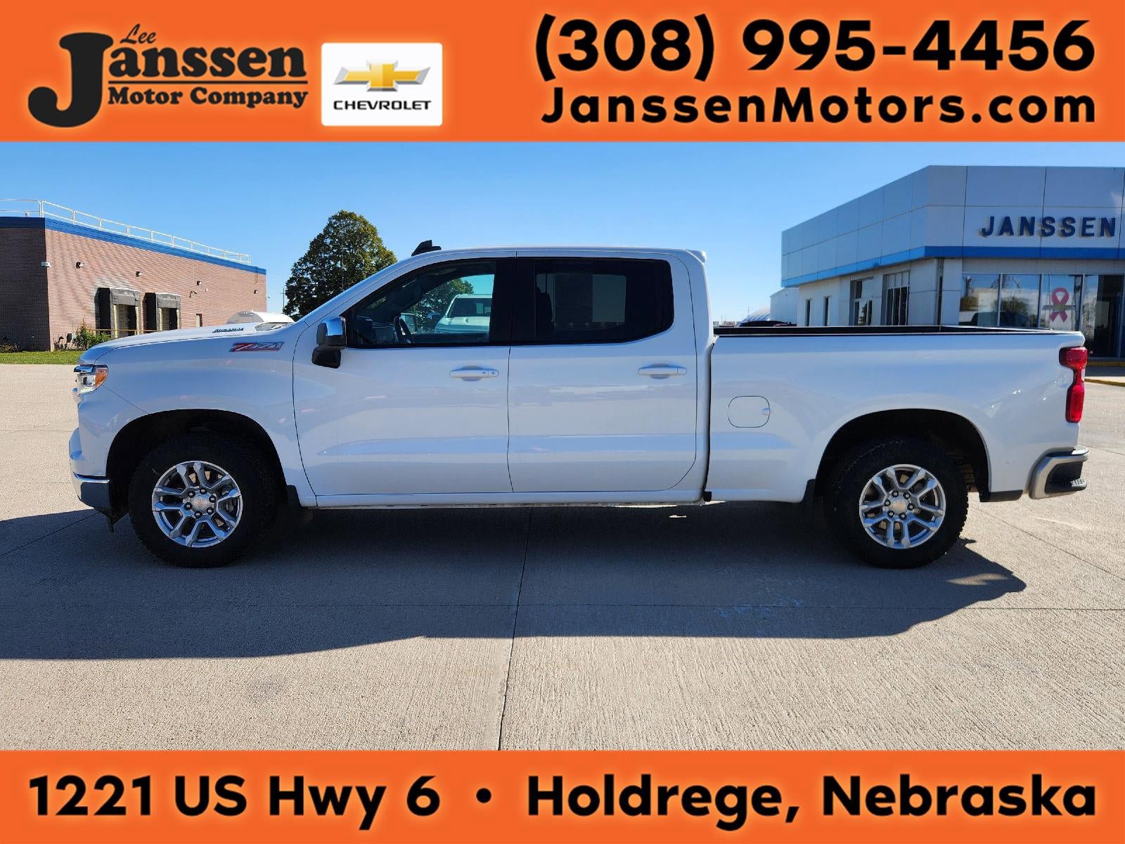 Used 2024 Chevrolet Silverado 1500 LT AWD/4WD image 1