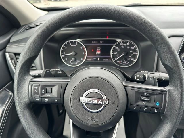 Used 2024 Nissan Rogue SV AWD/4WD image 39