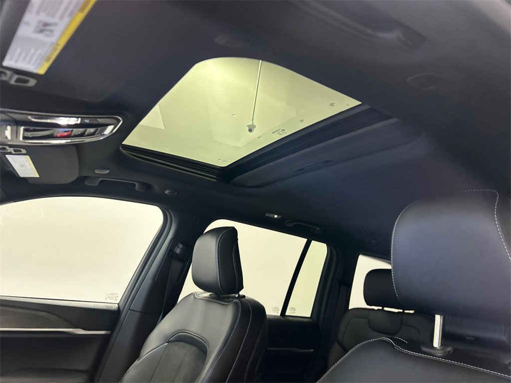 New 2026 Jeep Grand Cherokee Laredo image 26