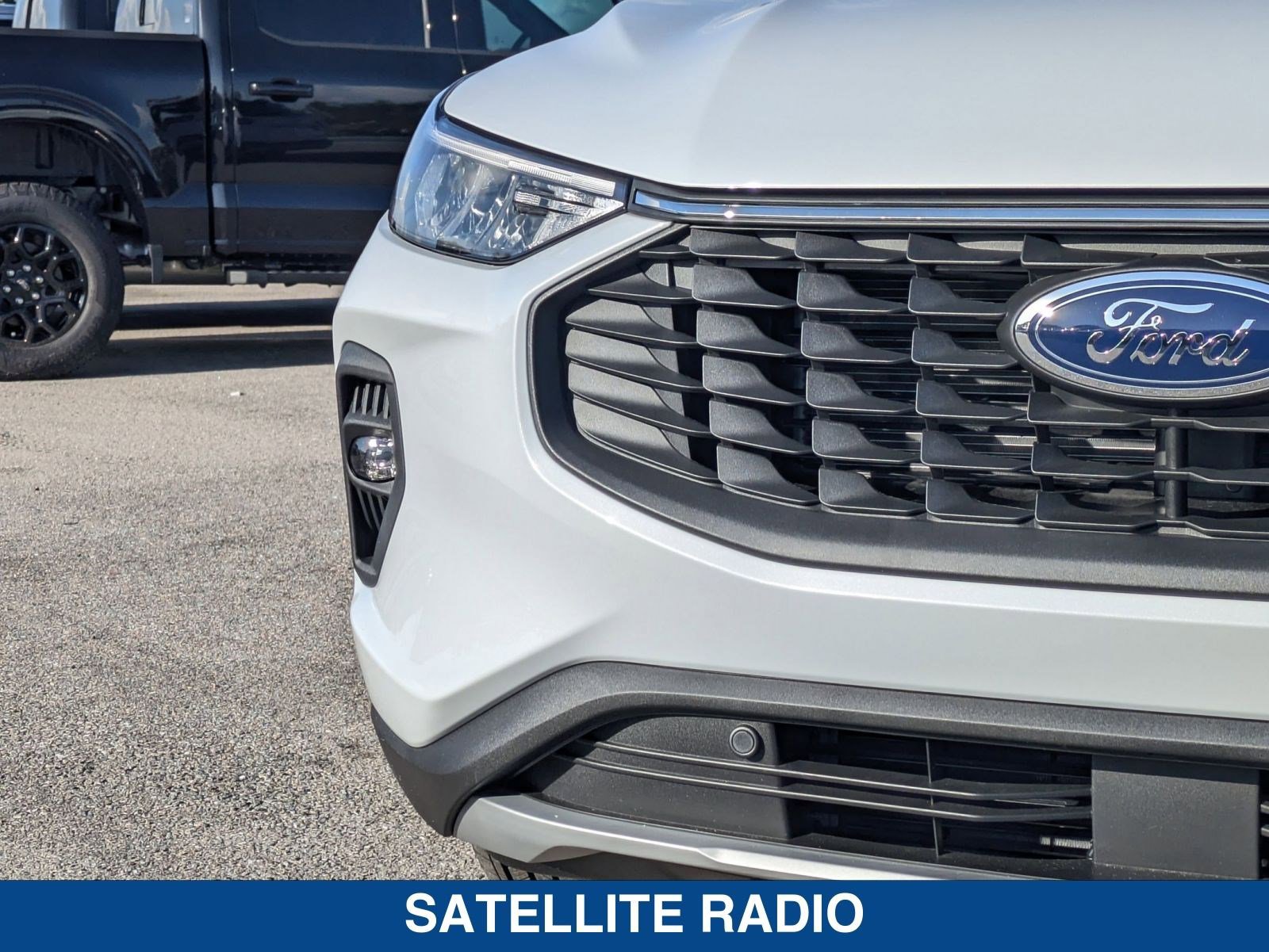 New 2025 Ford Escape SE image 10