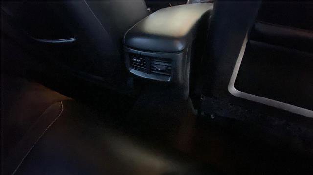 Used 2017 Dodge Challenger SRT w/ Technology Group image 25