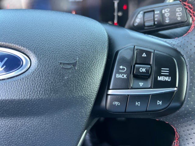 Certified 2024 Ford Escape ST-Line AWD/4WD image 17