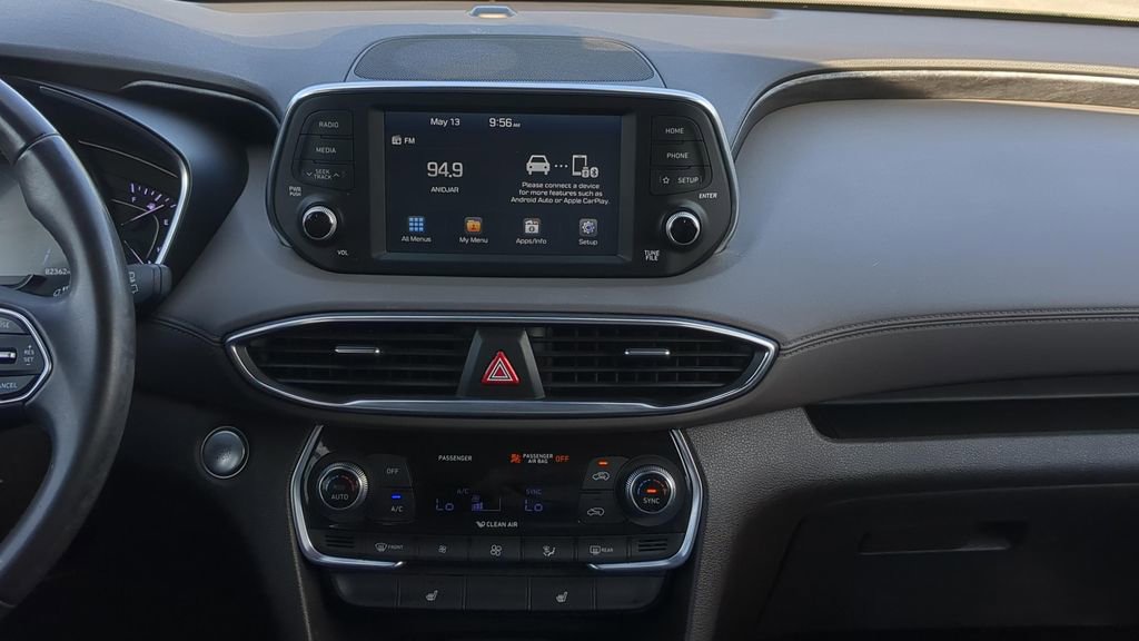 Used 2019 Hyundai Santa Fe SEL FWD image 14