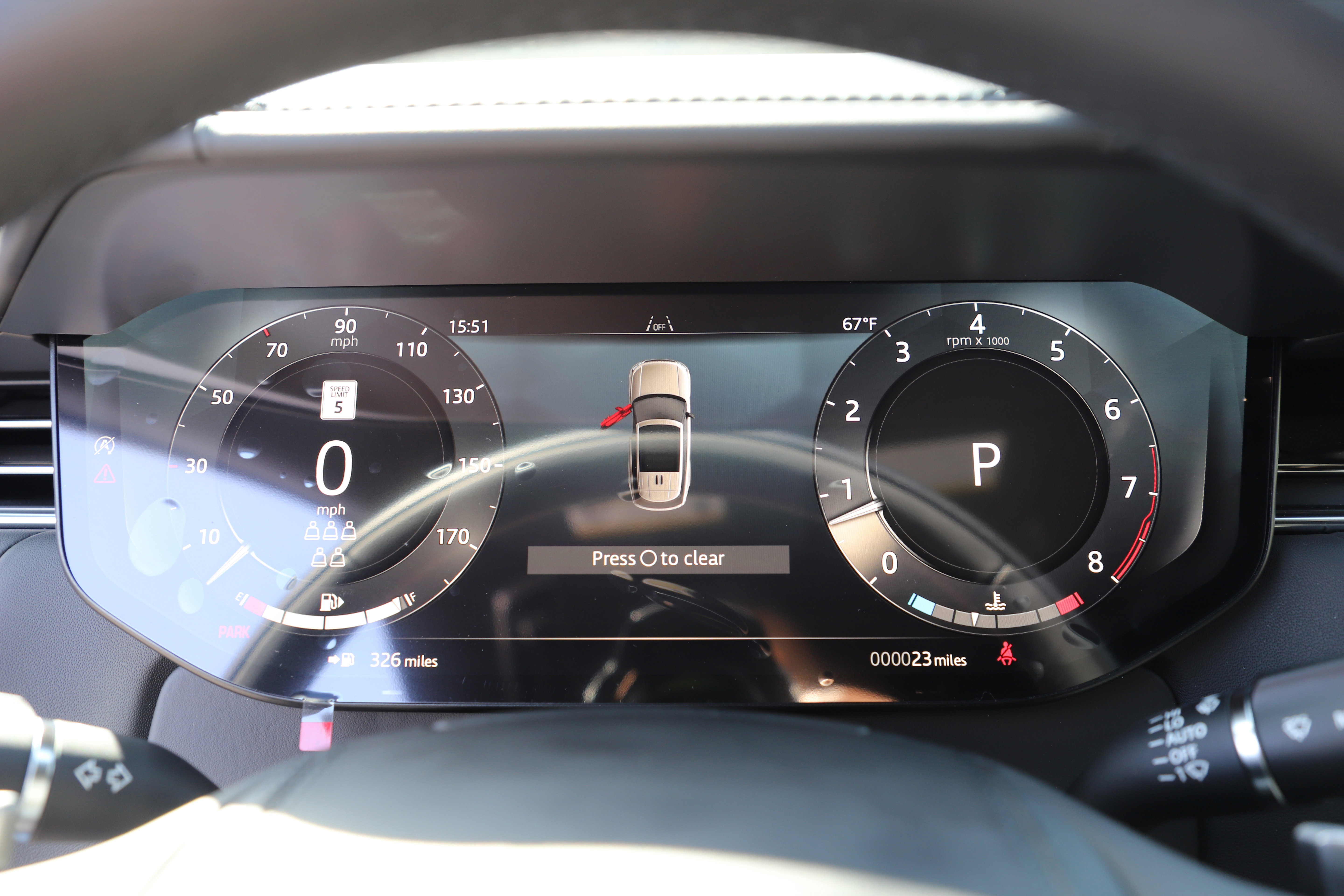 New 2026 Land Rover Range Rover Long Wheelbase SE AWD/4WD image 22