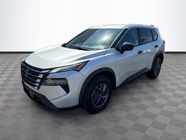 Used 2024 Nissan Rogue S FWD image 3