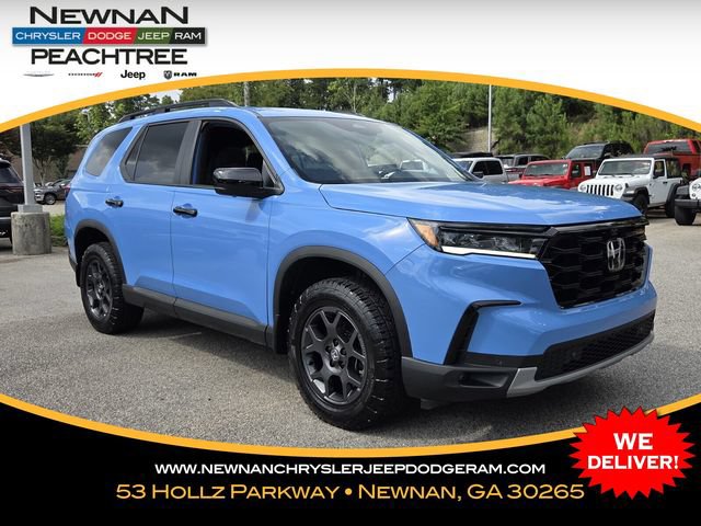 Used 2025 Honda Pilot TrailSport image 1