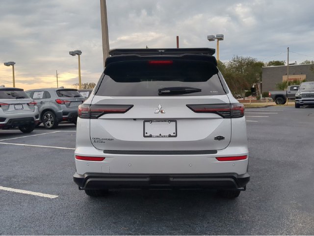 New 2026 Mitsubishi Outlander AWD image 7