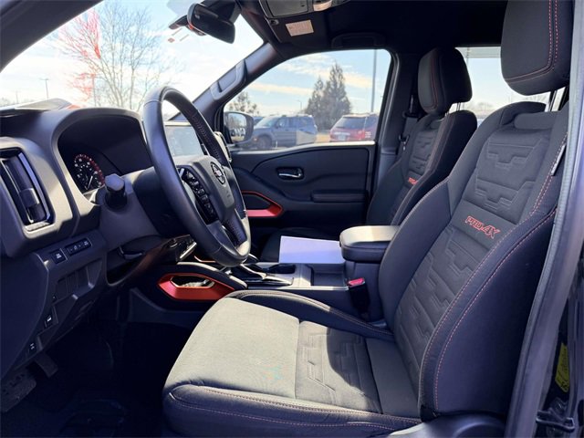 Used 2025 Nissan Frontier PRO-4X w/ Tow Package image 18