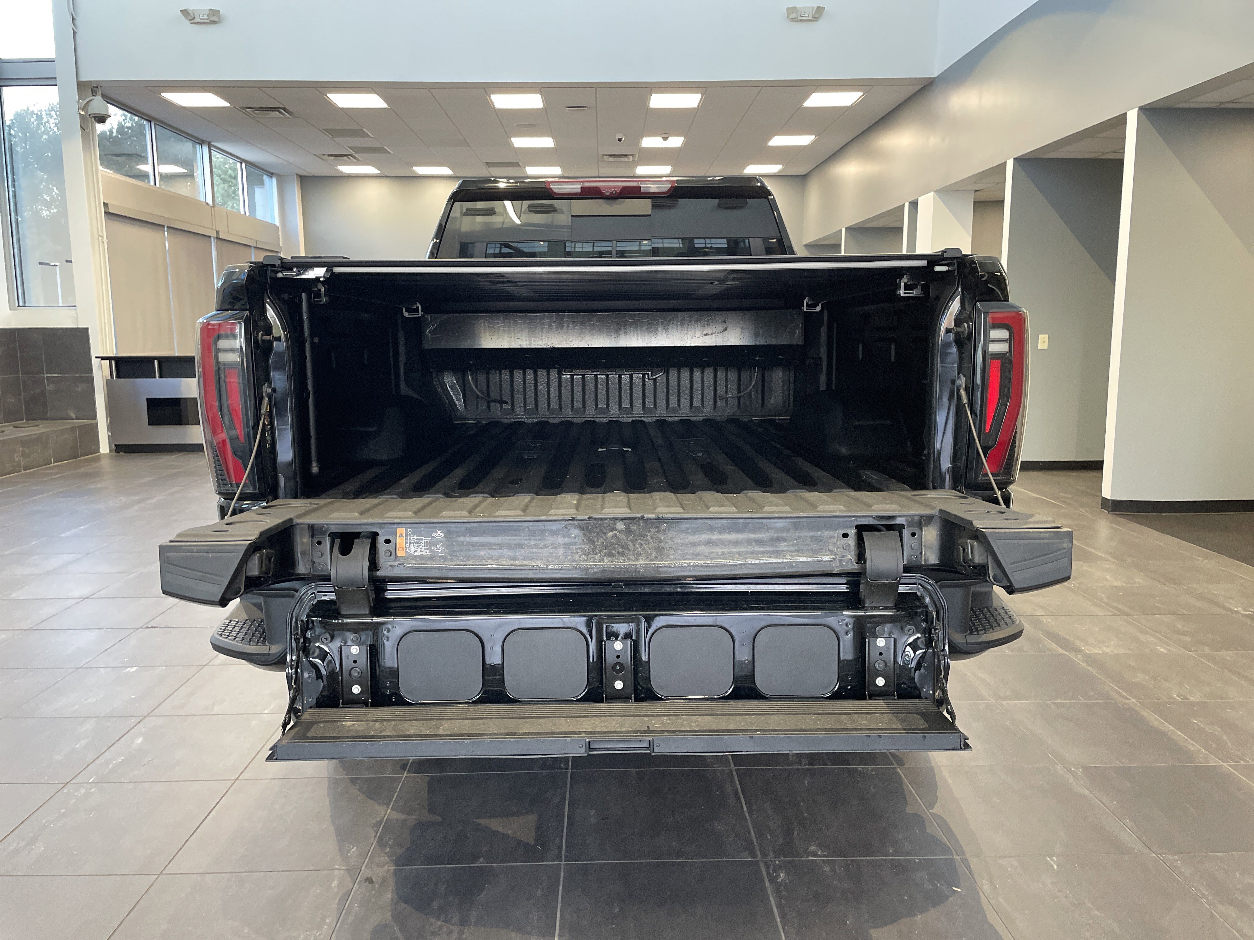 Used 2024 GMC Sierra 2500 AT4 w/ AT4 Premium Plus Package AWD/4WD image 42