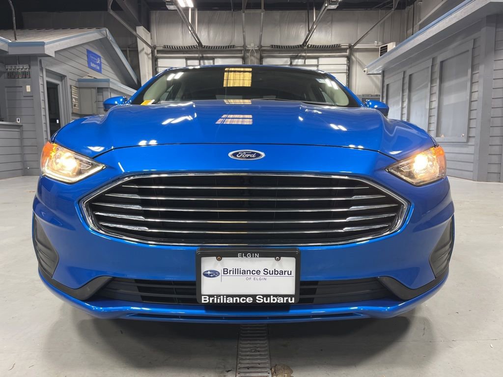 Used 2020 Ford Fusion SE image 2