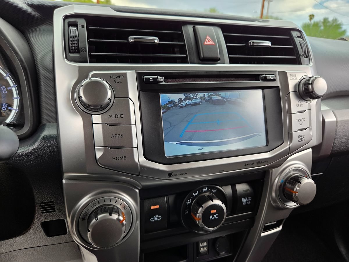 Used 2018 Toyota 4Runner SR5 AWD/4WD image 41