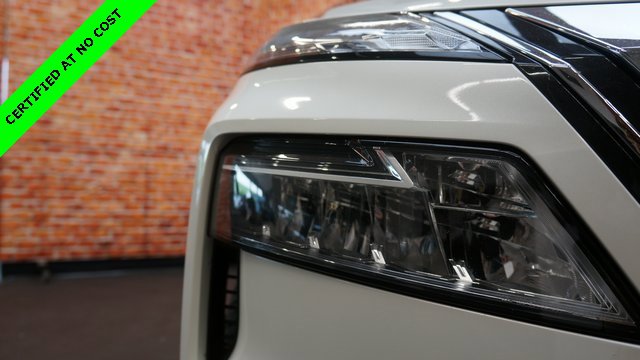 Used 2022 Nissan Rogue SV w/ SV Premium Package image 69