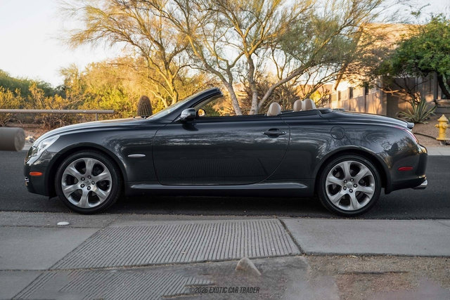 Used 2008 Lexus SC 430 Convertible RWD image 3