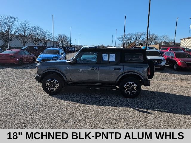 Used 2022 Ford Bronco Outer Banks image 3