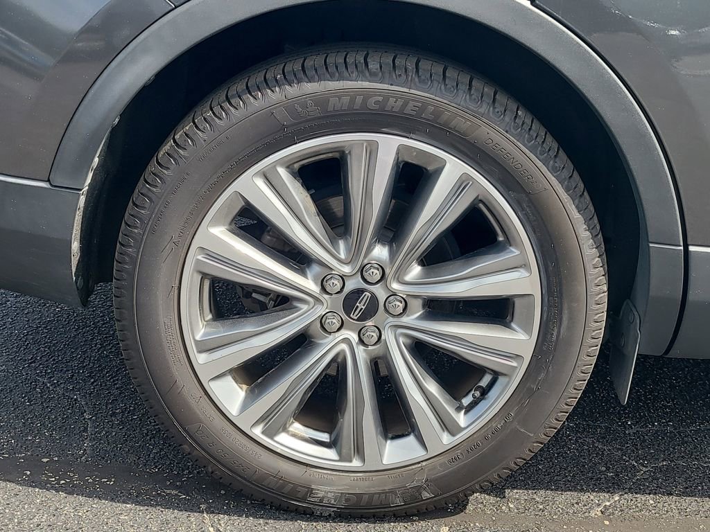 Used 2018 Lincoln MKX Reserve w/ Driver Assistance Package image 5