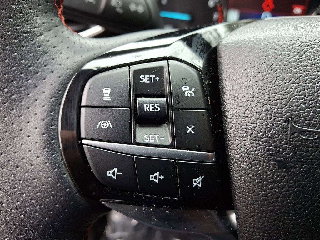 Used 2023 Ford Explorer ST-Line image 22