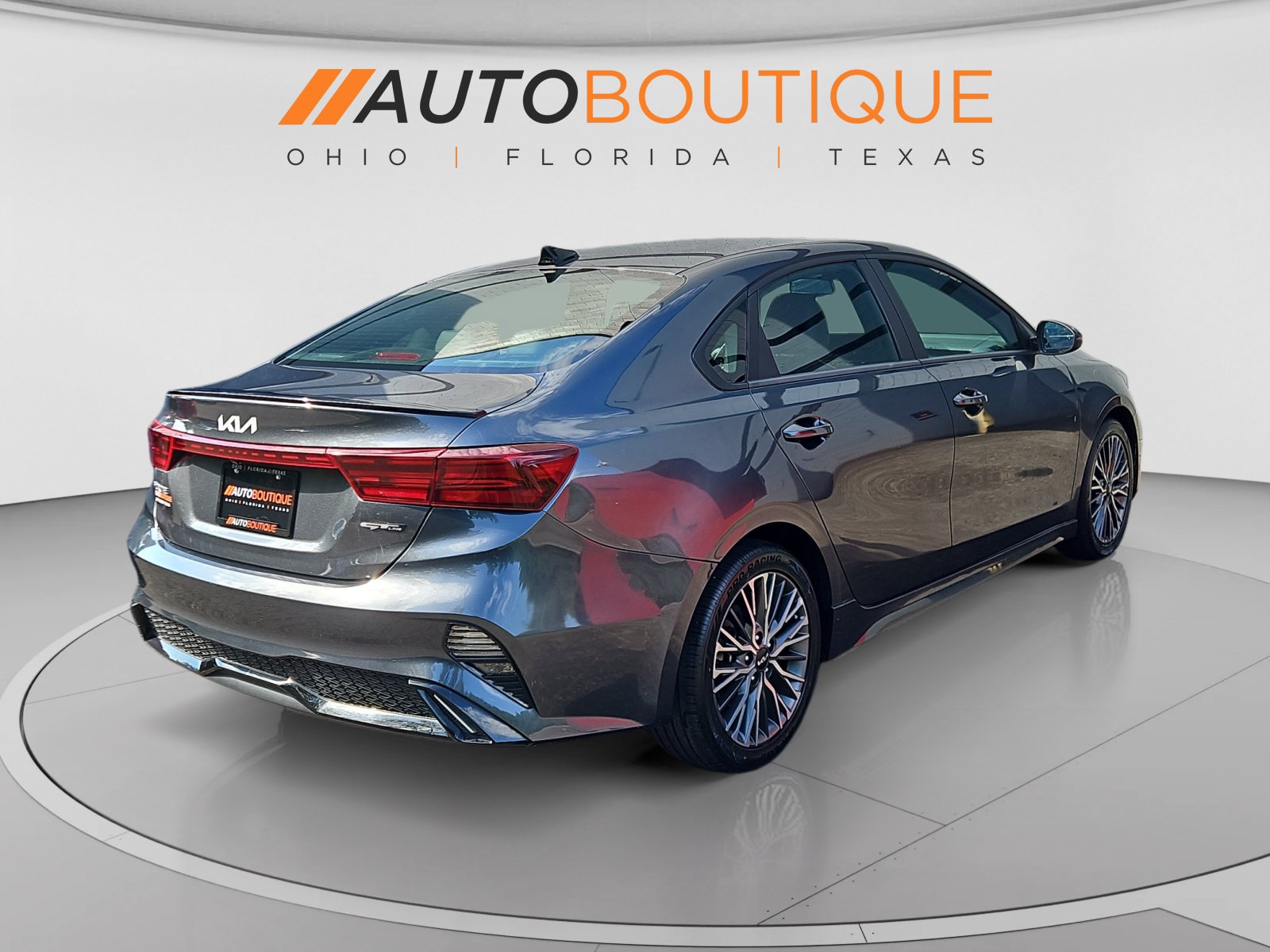 Used 2024 Kia Forte GT-Line w/ GT-Line Premium Package FWD image 5